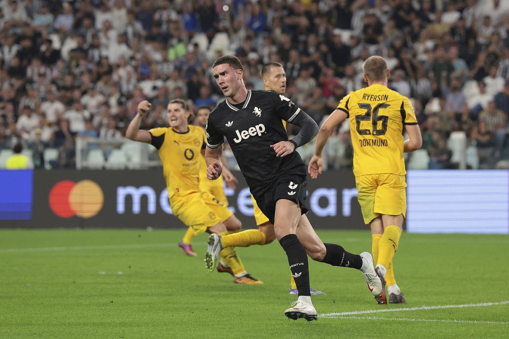 宝威体育-尤文遗憾告别，欧冠之路坎坷收场的简单介绍